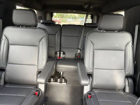 Certified 2025 GMC Yukon XL Denali AWD/4WD image 25