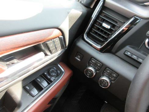 New 2026 GMC Sierra 2500 Denali Ultimate AWD/4WD image 16