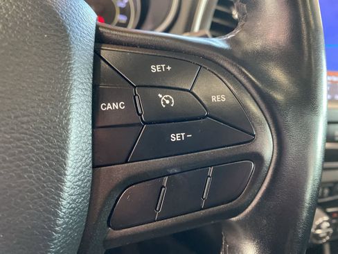 Used 2020 Jeep Cherokee Trailhawk w/ Comfort & Convenience Group image 21