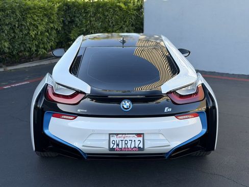 Used 2015 BMW i8 image 13