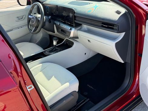 Used 2024 Hyundai Kona SEL FWD image 25