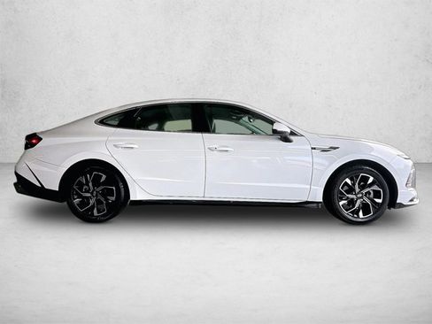 Used 2024 Hyundai Sonata SEL FWD image 5