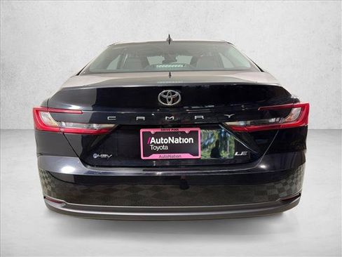 Used 2025 Toyota Camry LE FWD image 4