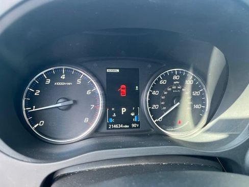 Used 2014 Mitsubishi Outlander SE AWD/4WD image 26