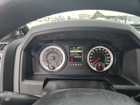 Used 2015 RAM 1500 ST w/ SXT Appearance Group AWD/4WD image 10