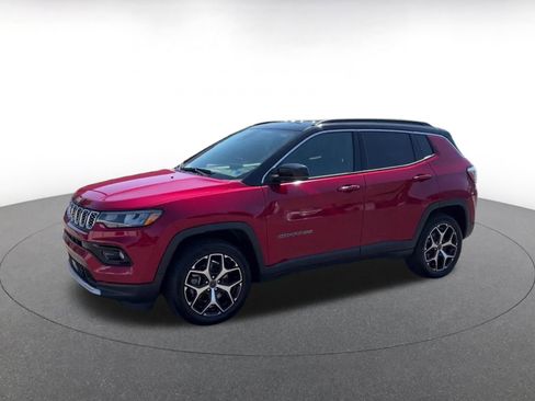 Used 2025 Jeep Compass Limited AWD/4WD image 8