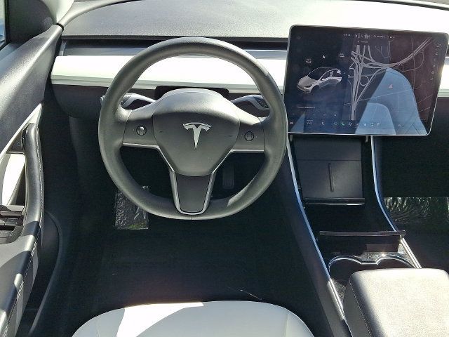 Used 2021 Tesla Model Y Long Range AWD/4WD image 15
