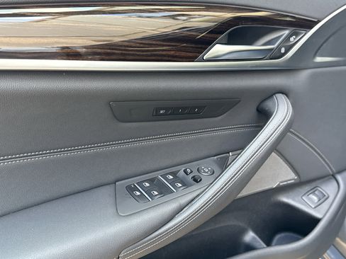 Certified 2023 BMW 530i xDrive w/ Premium Package image 11