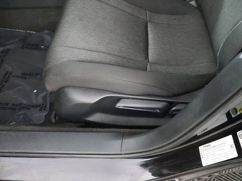 Used 2025 Honda Accord LX image 20