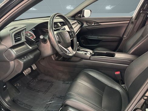 Used 2018 Honda Civic Sport Touring image 5