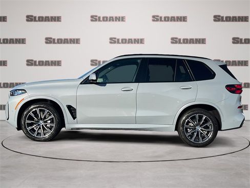New 2026 BMW X5 xDrive40i w/ M Sport Package image 2