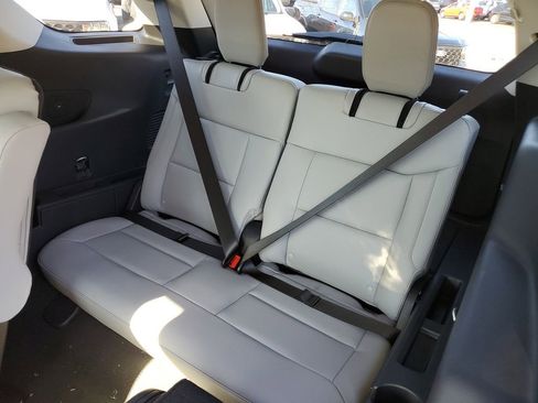 New 2026 Ford Explorer Active w/ Active Comfort Package image 34