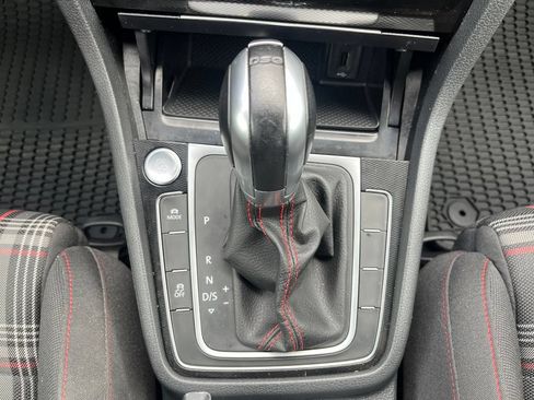 Used 2017 Volkswagen GTI Sport FWD image 15