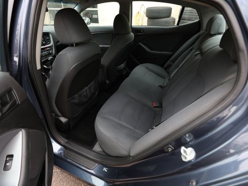 Used 2015 Kia Optima LX image 12