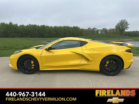 New 2025 Chevrolet Corvette Stingray Premium Cpe w/ Z51 Performance Package image 8