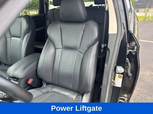 Used 2022 Subaru Ascent Limited w/ Technology Package AWD/4WD image 8