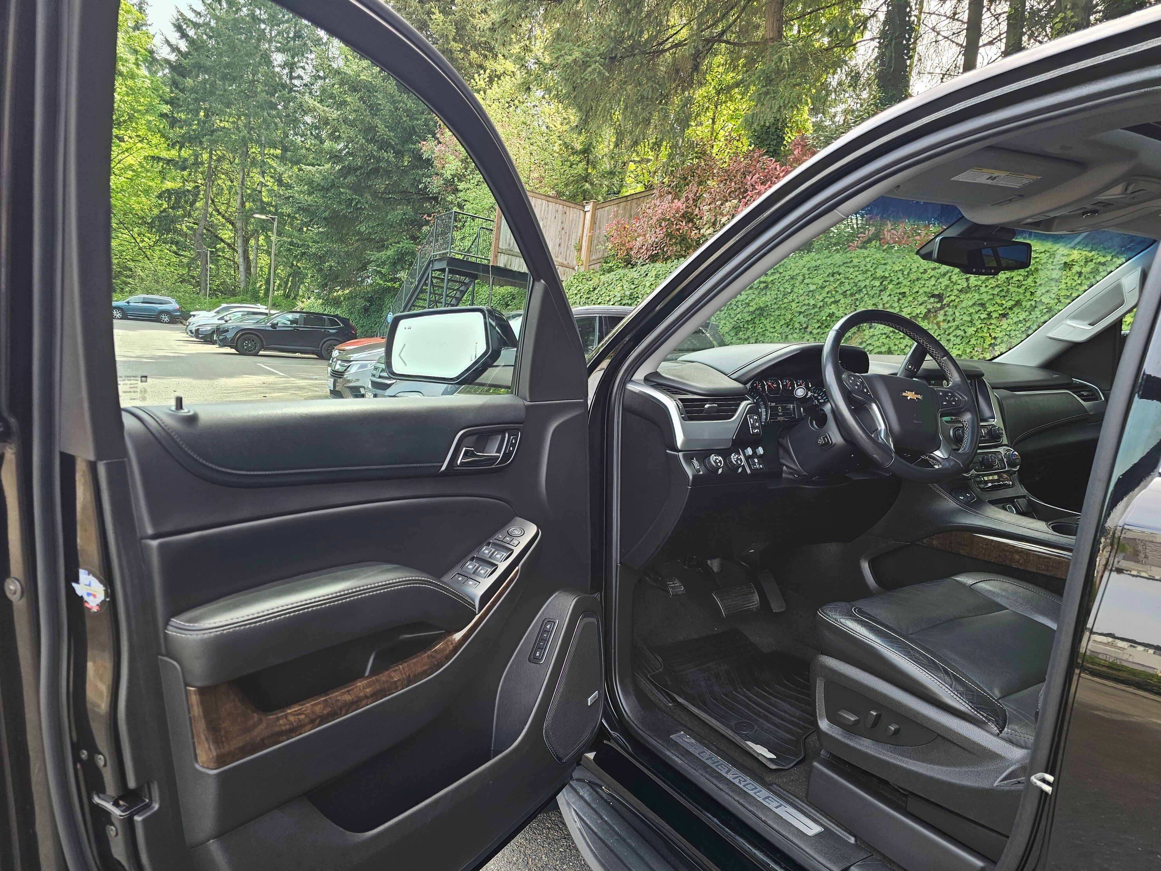 Used 2015 Chevrolet Suburban LT AWD/4WD image 20
