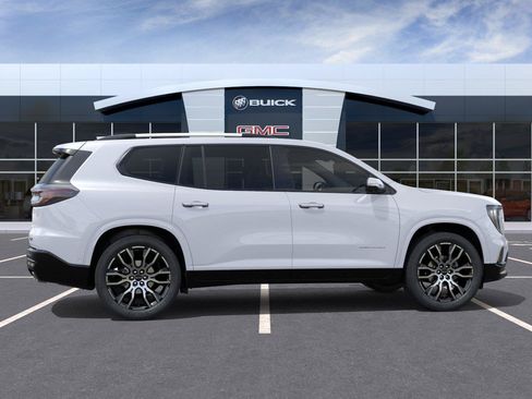 New 2026 GMC Acadia Denali Ultimate w/ LPO, Floor Liner Package AWD/4WD image 5