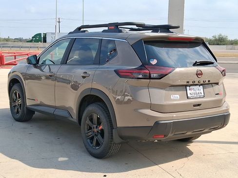 New 2026 Nissan Rogue SV image 4