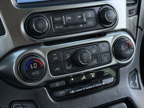 Used 2015 Chevrolet Suburban LT w/ Texas Edition image 18