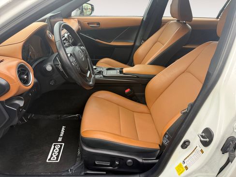Used 2022 Lexus IS 300 w/ Premium Package image 10