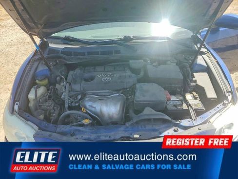 Used 2010 Toyota Camry LE FWD image 21