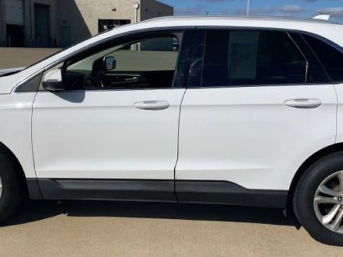 Used 2020 Ford Edge SEL image 4