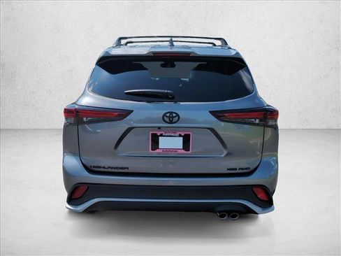 New 2026 Toyota Highlander XSE AWD/4WD image 8