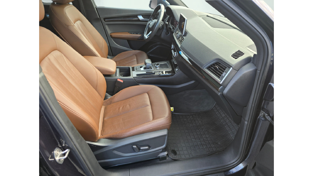 Used 2020 Audi Q5 Prestige AWD/4WD image 10