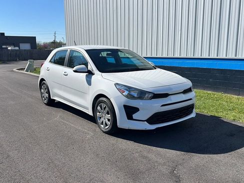 Used 2023 Kia Rio S image 3