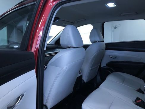 Used 2025 Hyundai Tucson SEL image 18