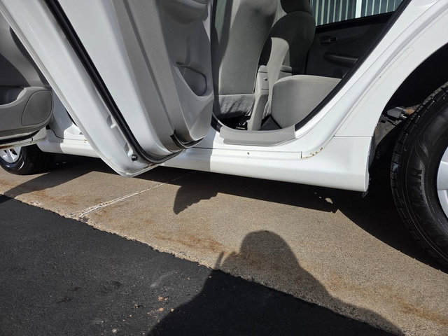 Used 2011 Toyota Corolla LE FWD image 14