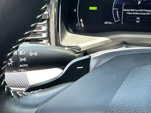 Used 2025 Toyota Camry SE w/ Convenience Package FWD image 33