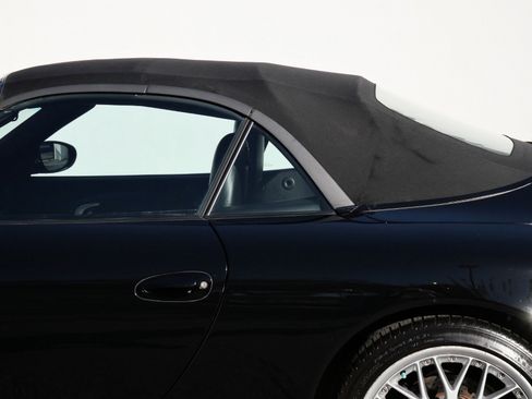 Used 2000 Porsche 911 Cabriolet image 18