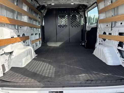 Used 2025 Ford Transit 250 Low Roof w/ Exterior Upgrade Package RWD image 10