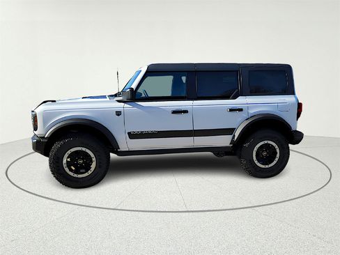 New 2025 Ford Bronco Big Bend w/ Black Diamond Package image 3