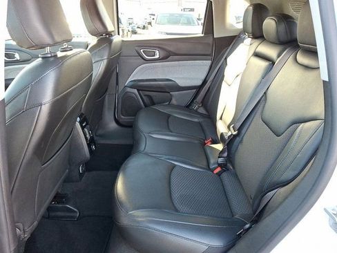 Certified 2022 Jeep Compass Latitude image 13