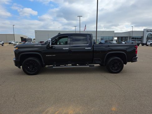 Used 2021 Chevrolet Silverado 2500 High Country w/ Z71 Off-Road Package image 5