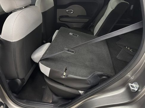 Used 2017 Kia Soul image 7