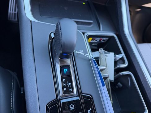 New 2026 Lexus TX 500h AWD image 22