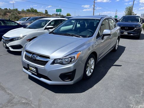 Used 2013 Subaru Impreza 2.0i Premium w/ All-Weather Pkg AWD/4WD image 2