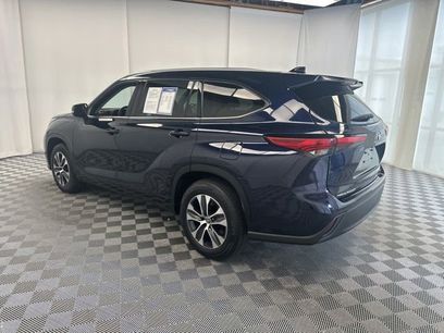 Used 2022 Toyota Highlander XLE