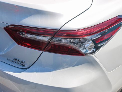 Used 2022 Toyota Camry XLE FWD image 15