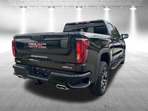 Used 2025 GMC Sierra 1500 AT4 w/ Technology Package AWD/4WD image 6