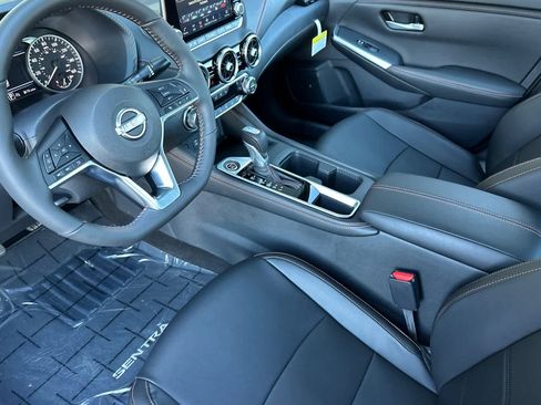 New 2025 Nissan Sentra SR w/ SR Premium Package image 11