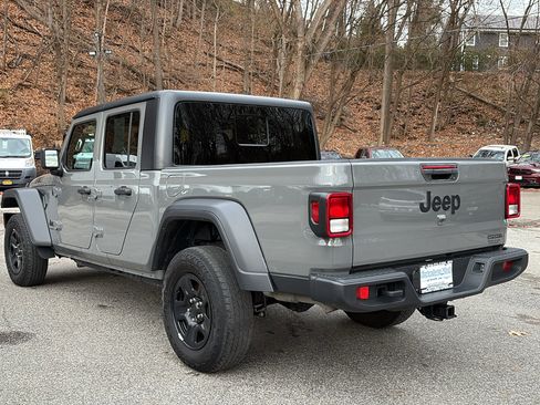 Certified 2021 Jeep Gladiator Sport w/ Trailer Tow Package image 5