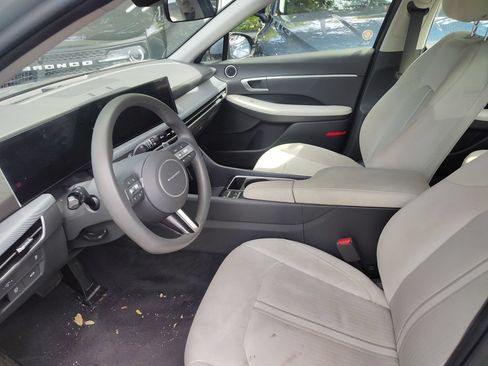 Used 2025 Hyundai Sonata SEL FWD image 3