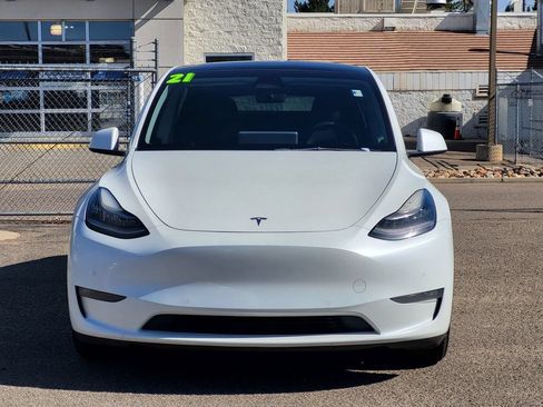Used 2021 Tesla Model Y Long Range AWD/4WD image 2