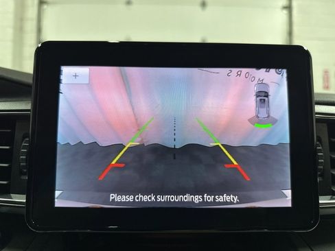 Used 2022 Ford Explorer XLT w/ Equipment Group 202A image 27