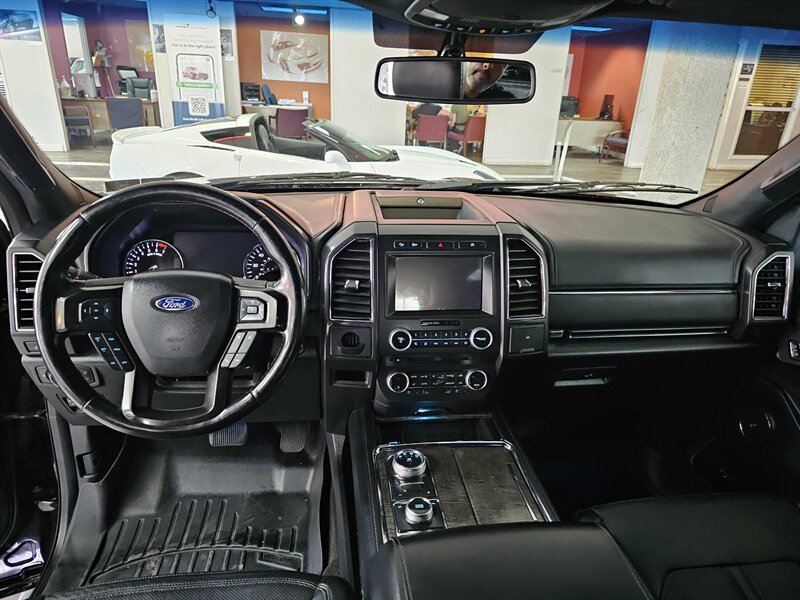 Used 2018 Ford Expedition Max Limited AWD/4WD image 12